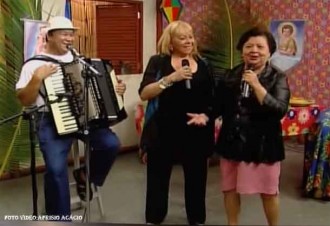 CLEMILDA-DOMINGUINHOS-E-ANASTACIA--2011