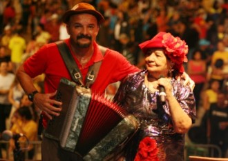 clemilda-e-robertinho-MORRE CLEMILDA -FORROVINIL-THIAGO RIBEIRO